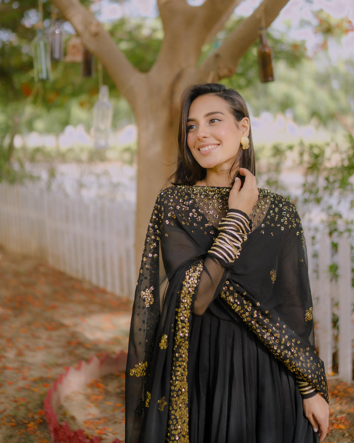 Gauhar Ara — Chiffon Pishwas & Dupatta