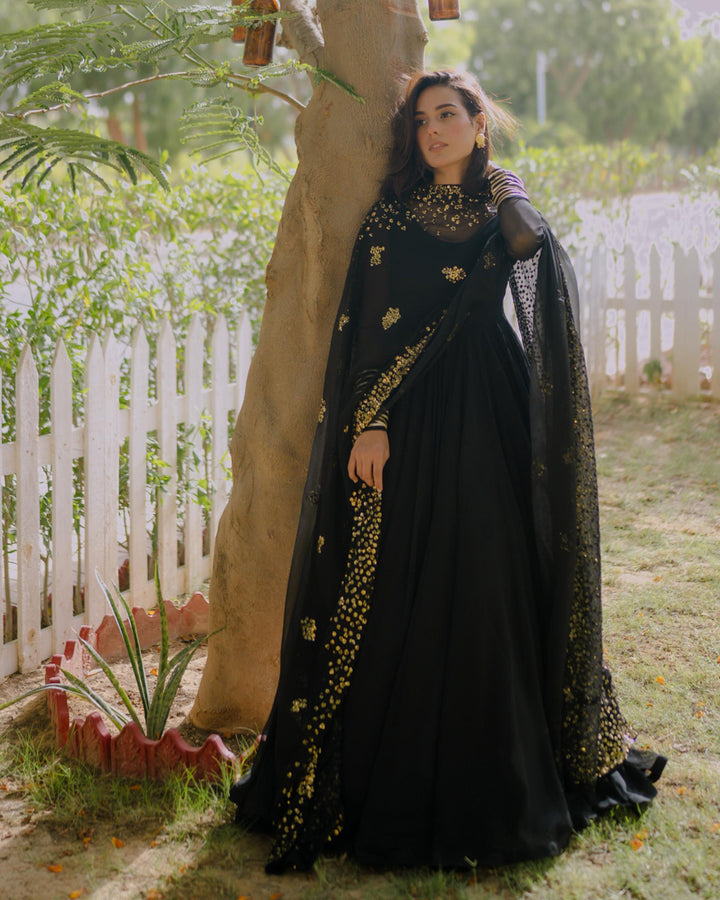 Gauhar Ara — Chiffon Pishwas & Dupatta